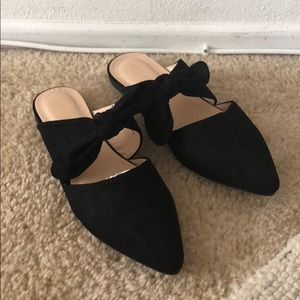 Chase & Chloe Black Mule Slip-Ons